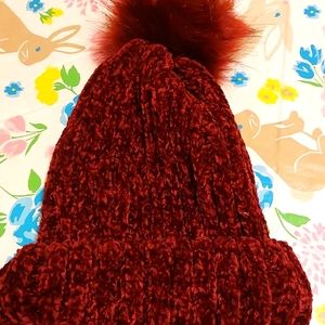 Maroon beanie